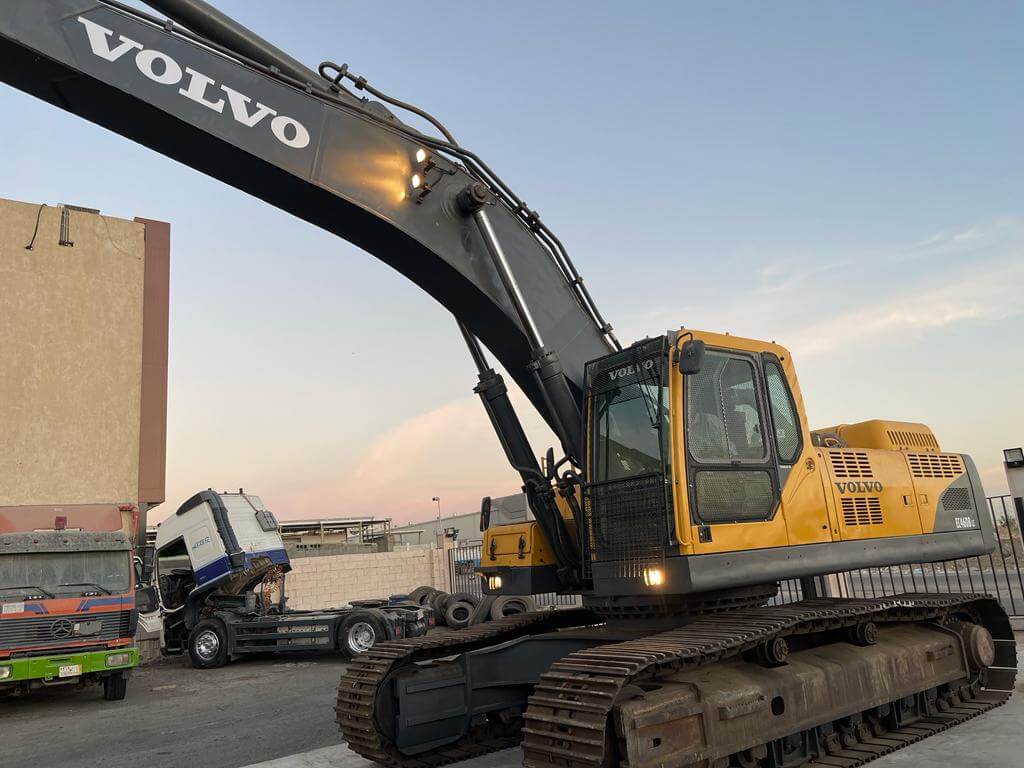 بوكلين فولفو 460 - حفار فولفو 2009 - VOLVO EC460B - Excavator - كود A 282