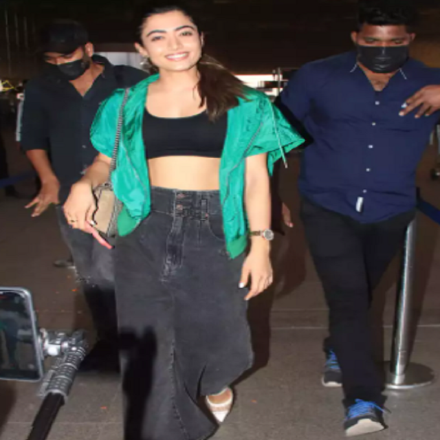 PICS: Rashmika Mandanna makes a statement in casuals as she poses at the airport