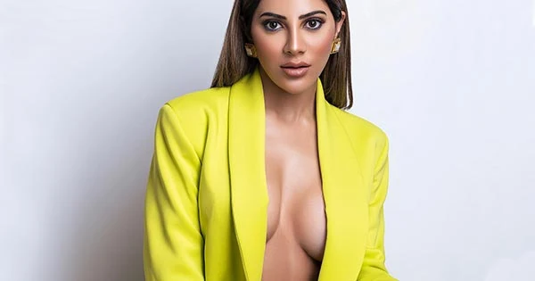 nikki tamboli cleavage sideboob no bra photoshoot