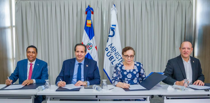 Firman convenio para proteger los animales domésticos en Santiago