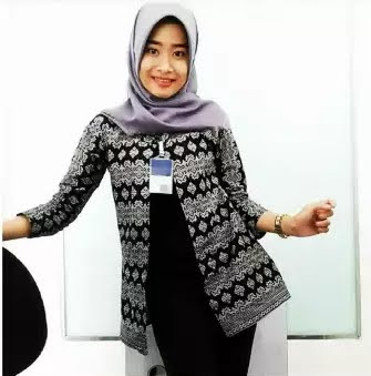 Baju batik kantor wanita hijab