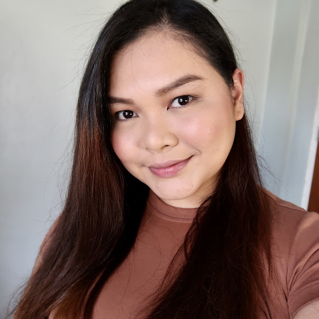 Laura Mercier Flawless Lumiere Radiance Perfecting Foundation is your mask- friendly glow in a bottle morena filipina beauty blog