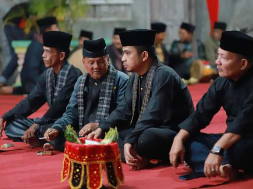 Wawako Solok Dr. H. Ramadhani Kirana Putra Buka Acara Mangulifah di KAN Lubuk Sikarah