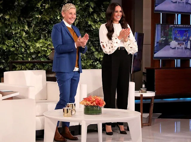 Meghan Markle, Duchess of Sussex wore a new palm-leaf balloon-sleeve blouse by Oscar De La Renta. Ellen DeGeneres talk show