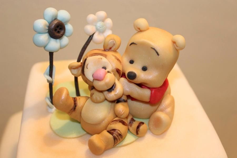 winnie the pooh cake