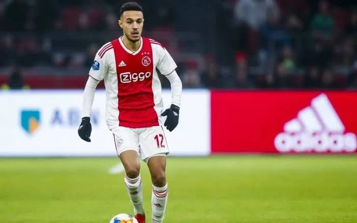 Mazraoui Seeking Barcelona Move