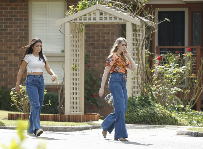 Neighbours films with three more returning cast members