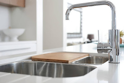 a-dishwasher-or-sink-is-essential