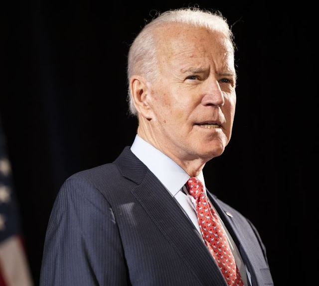 Joe Biden fatto trapianto di capelli? Cosa dicono gli esperti