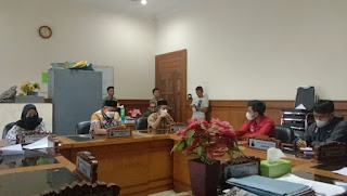 LMND Pandeglang Merasa Kecewa DPRD Mangkir Audiensi Waralaba