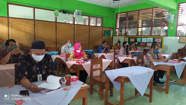 Pengimbasan literasi dan numerasi