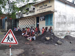 Chouani : L’école primaire en grève pour protester contre l’arrestation de Maîtresse Chakila