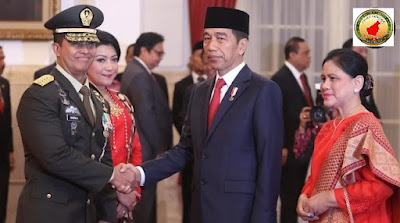Jokowi Bersitegang dengan Panglima TNI, Apakah Ini Tanda Awal Lengsernya Jokowi ?