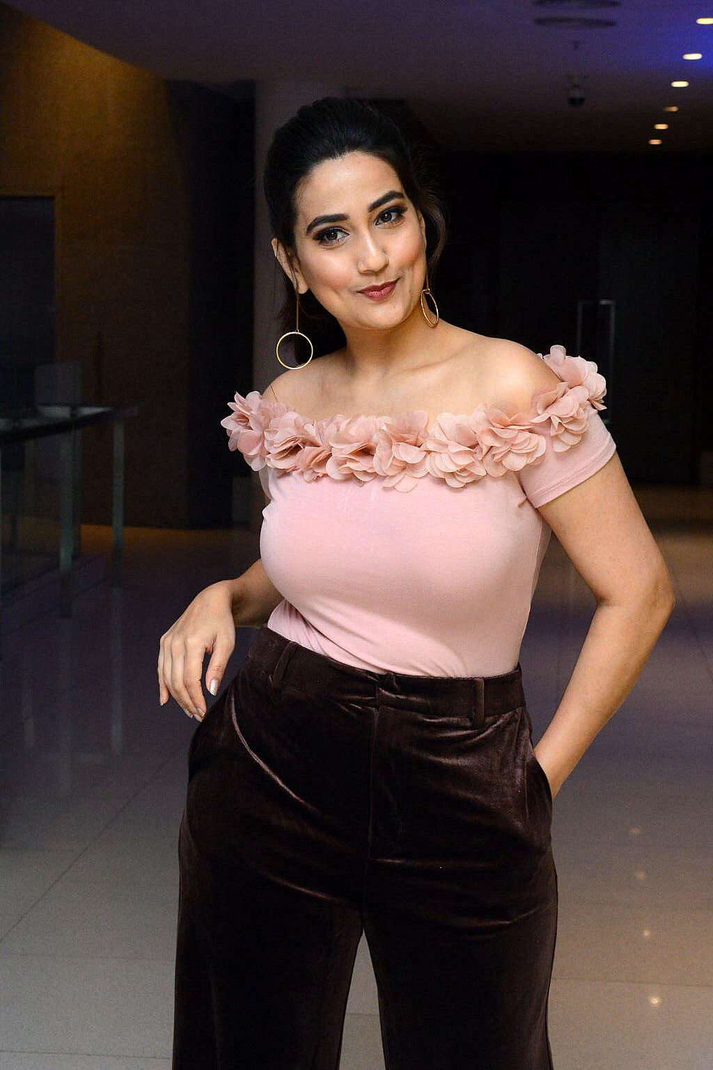 Manjusha  UHD HD Photo