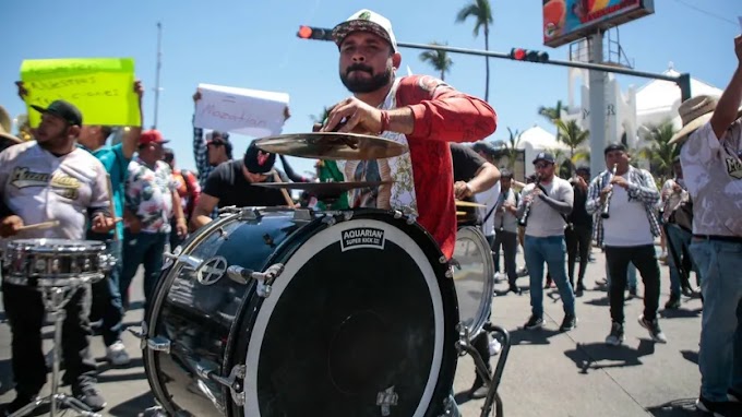 AMLO Aprueba AMLO ‘Que Bandas de Sinaloa o Músicos Protesten’ por Intento de Prohibición en Mazatlán México