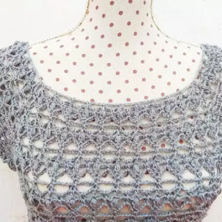 Blusa Plateada para Fiesta a Crochet