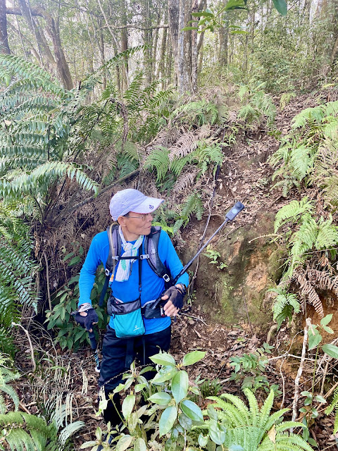 我音山下山途中