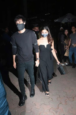 Alia Bhatt, Ranbir Kapoor, Varun Dhawan were snapped at a popular restaurant in Bandra