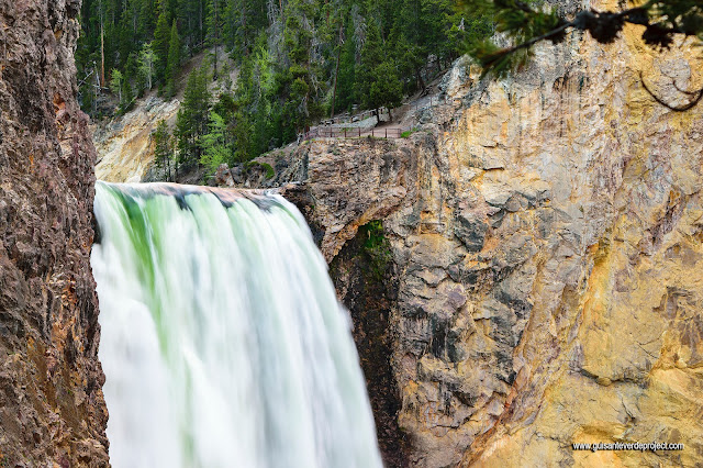 Lower Falls, detalle, en Parque Nacional Yellowstone, por El Guisante Verde Project