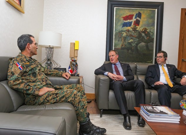 Ministro de Defensase reúne con el Subjefe de Defensa EEUU