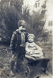 Charlie and George Wright, 1928
