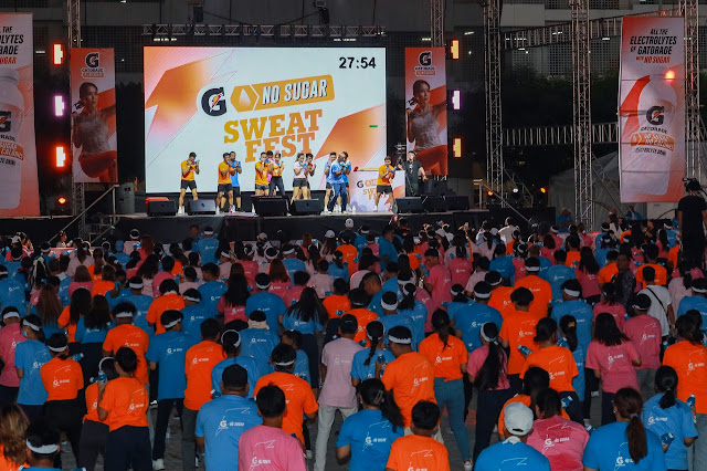 The record-breaking event, aptly dubbed Gatorade No Sugar Sweat Fest, gathered over a thousand fitness enthusiasts at the SM MOA grounds in Pasay City and broke the World Record for the Largest Aerobic Weight Training Class.
