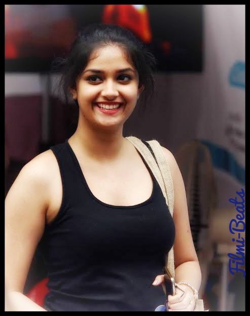 Keerthy Suresh WALLPAPER IMAGE AND BIOGRAPHY