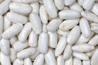 Great northern beans that offer vitamin A and vitamin C.