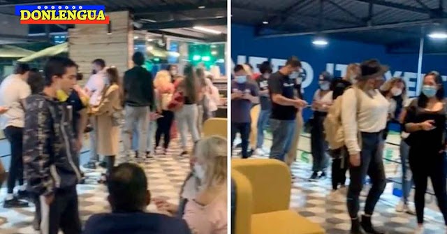 PUEBLO IGNORANTE | Enorme cola en Las Mercedes para comprarse un café de Starbucks