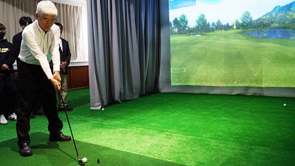 大葉大學啟用高爾夫模擬教室 培育休閒運動領域人才