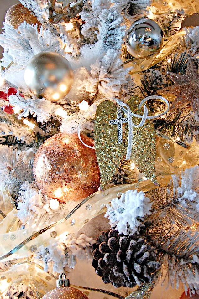 Christmas-ornaments-angel-wings-Tree-Diy-glitter-handmade