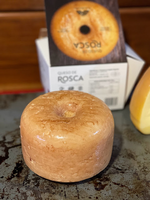 queso de Rosca de Segovia, un excelente queso de oveja curado