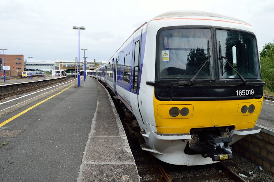 'Along These Tracks' Train Photos Site 