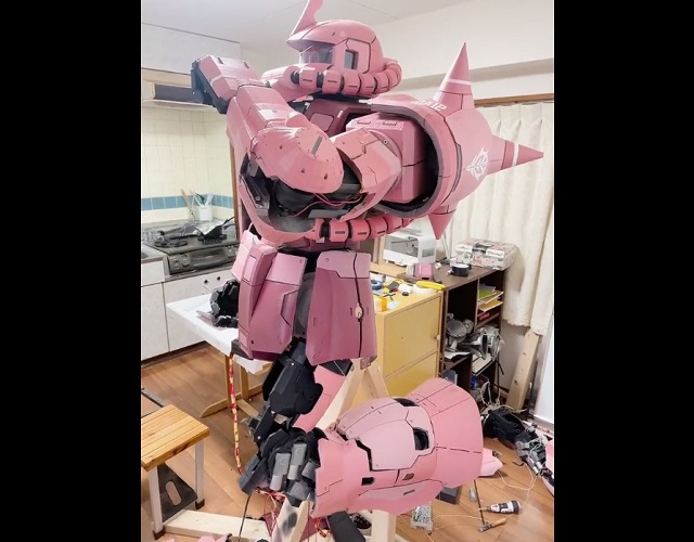 Siswa SMA di Jepang Membuat robot Gundam raksasa Bergerak