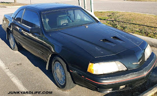 Ford Thunderbird Turbo Coupes featured NACA scoops on the hood.