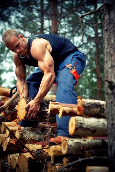sexy-strong-masculine-man-woods-hard-worker-big-biceps-daddy