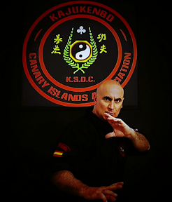 PROFESSOR T. ENCINOSO