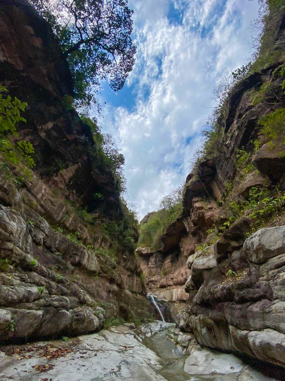 paisaje natural del cañón de la quebrada la Honda