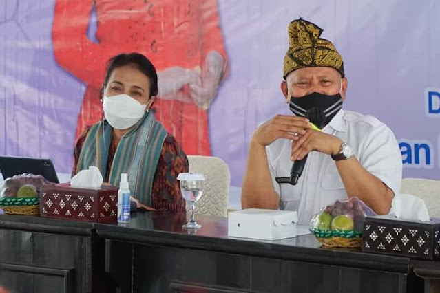 Menteri PPPA Apresiasi Pemberdayaan Perempuan di Lombok Timur.
