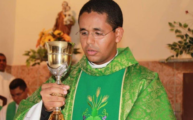 Papa expulsa padre da diocese de Campo Maior-Pi. Entenda o motivo! 