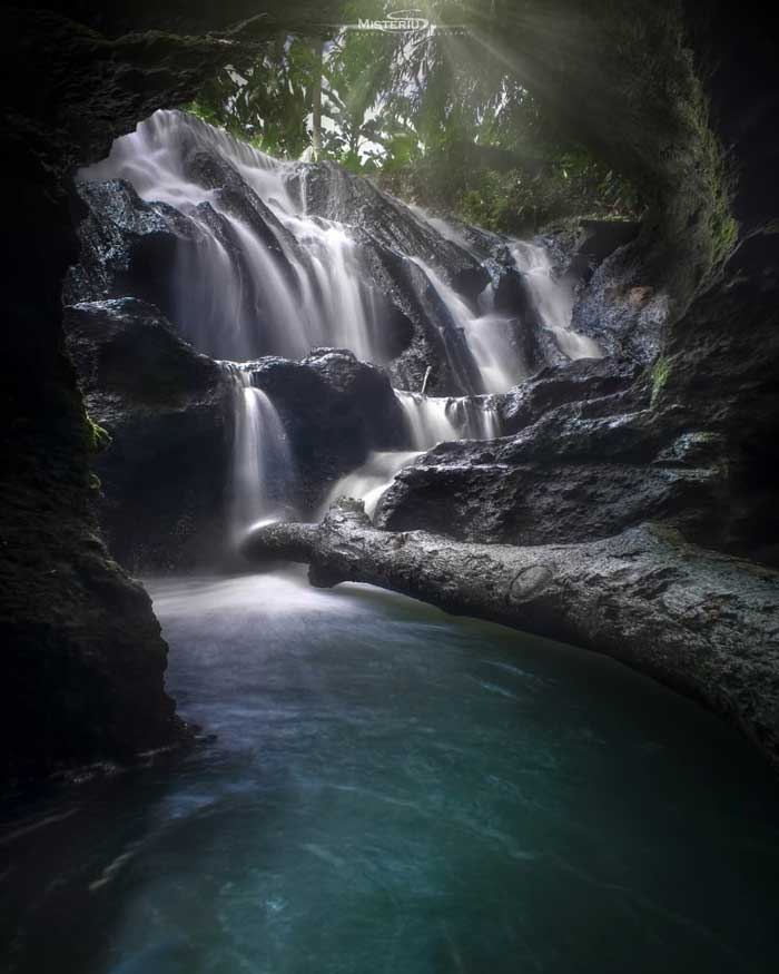 Bandung Waterfall di Gianyar Bali