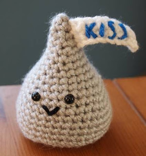 PATRON GRATIS BESO AMIGURUMI 48916