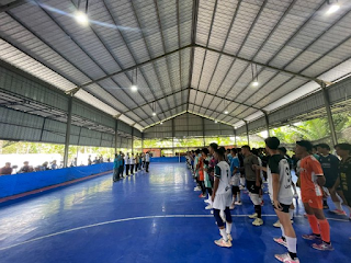 Atlet futsal Aceh Besar mengikuti seleksi Pra Pekan Olahraga Aceh (PORA) di lapangan futsal Tumbo Baro, Kuta Malaka, Aceh Besar, Senin (12/5/2025). (Foto: AFK Aceh Besar).