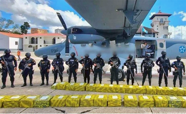 En Colombia tumban Narcoavion con mas de 1 tonelada de cocaína que venia para surtir a El Mencho y El CJNG