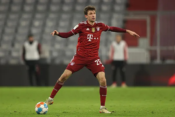 Thomas Muller Playing Soccer