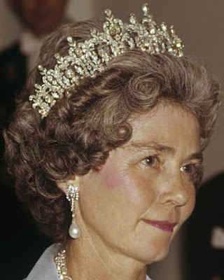 diamond tiara queen sophia greece frederica