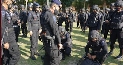 200 personel Satbrimob Polda Banten tersebut diperbantukan untuk melakukan pengamanan Pilkades di kabupaten Tangerang