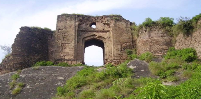 Fort Paharwala is in which city?