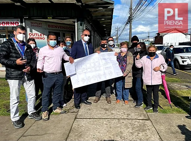 Alcalde Carrillo y vecinos de Población Angulo