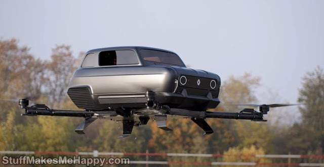 Photos of the AIR4 the first flying Car Renault 4L